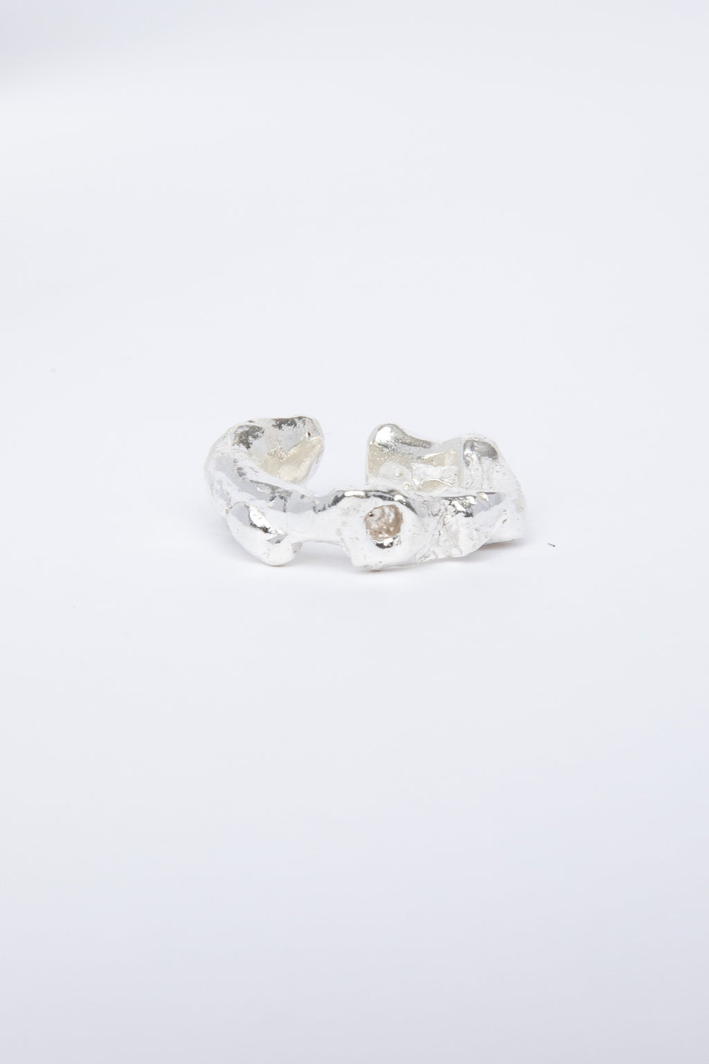 Kalt jewellery - Lava earcuff