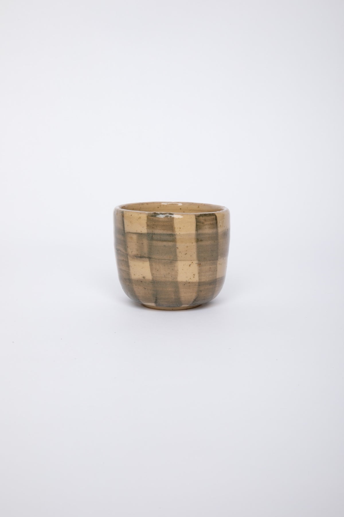 Studio Kefi - Checkered coffee cup