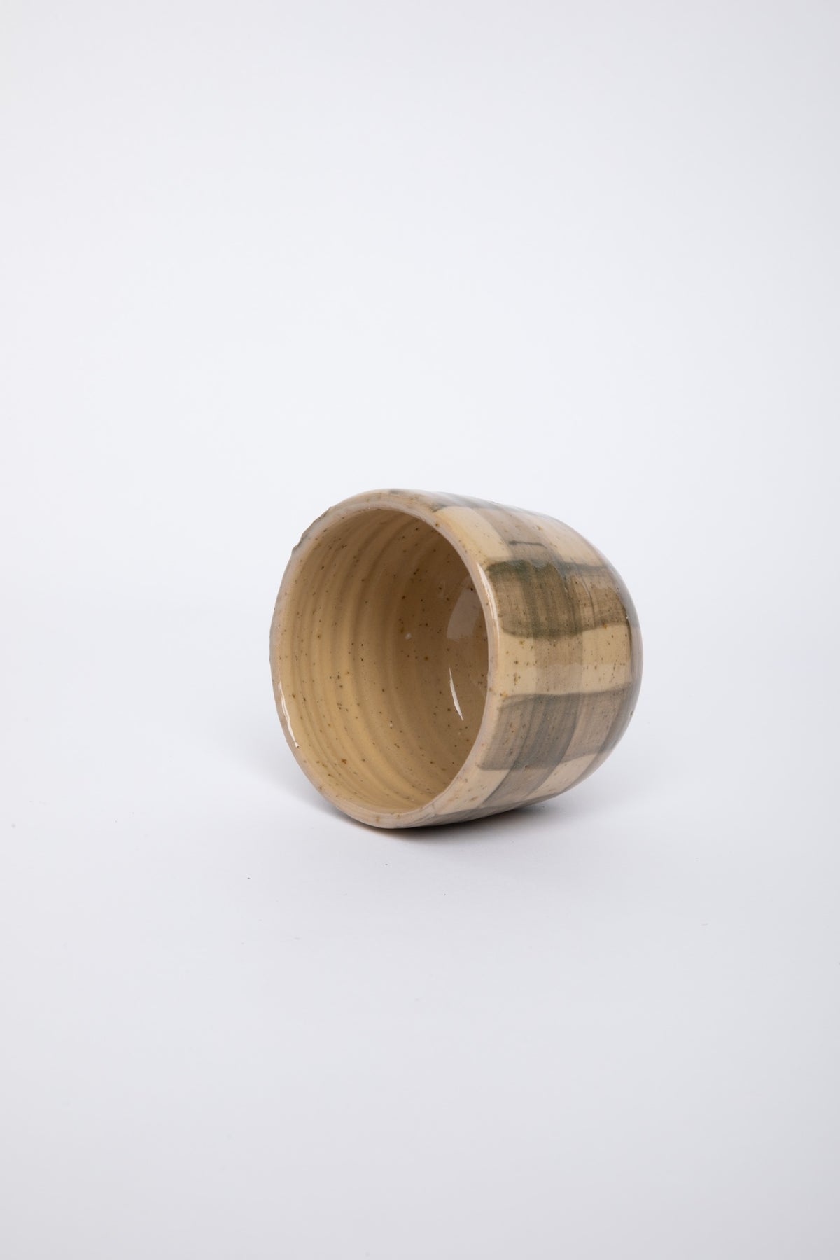 Studio Kefi - Checkered coffee cup